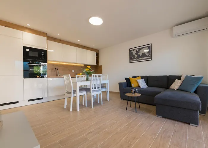 Bokanjac Free Covered Parking & Free Wifi *