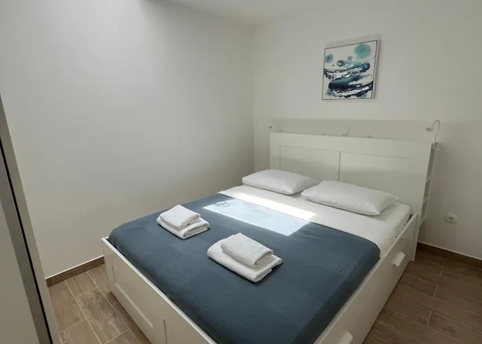 Bokanjac Free Covered Parking & Free Wifi Lägenhet